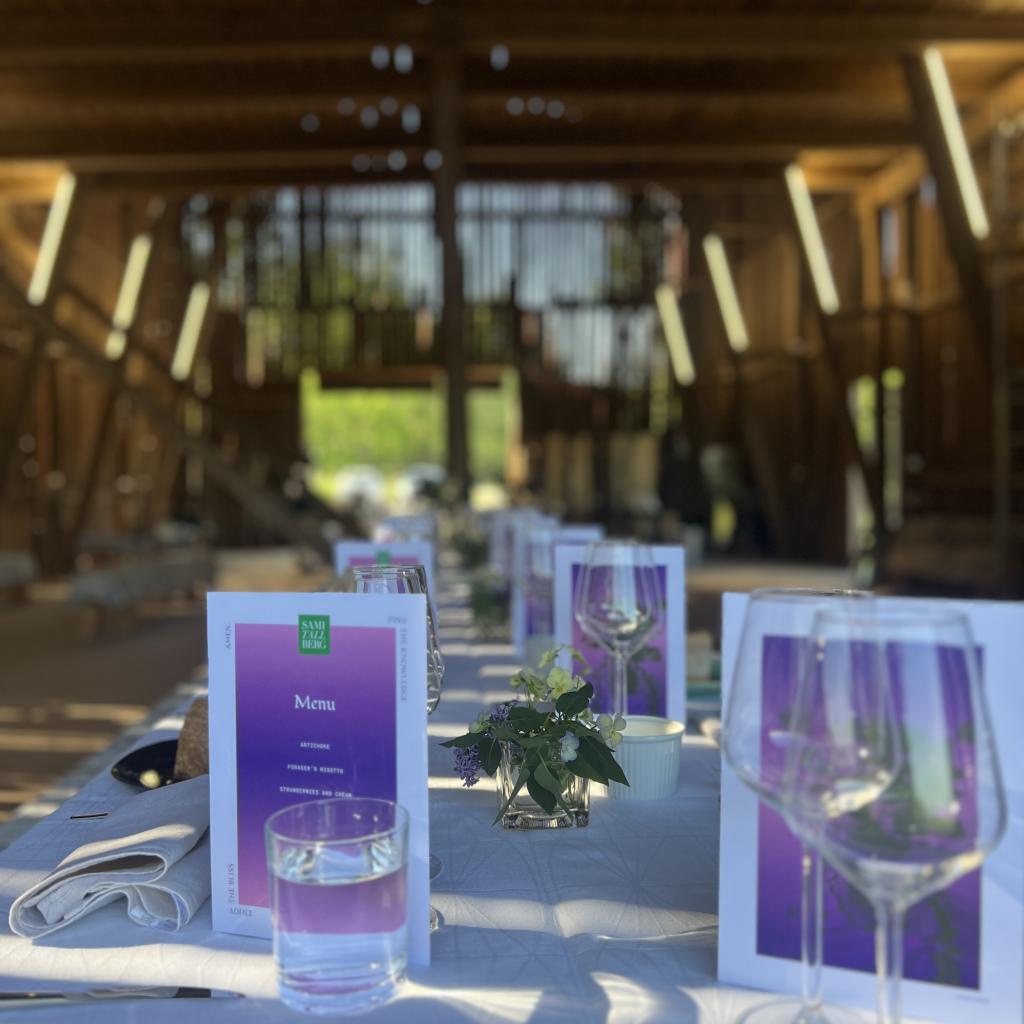 Sami Tallberg x Saari residency dinner in a barn